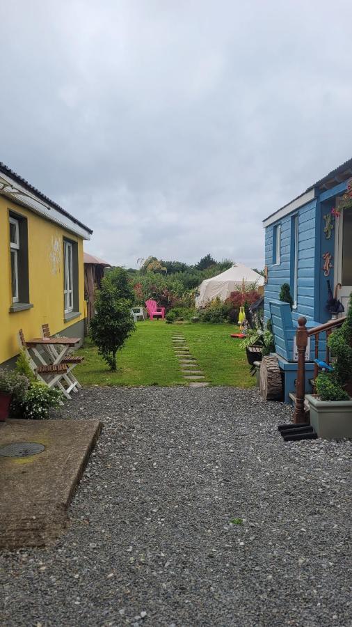 Wedger's Hut Hotel Nenagh Eksteriør billede